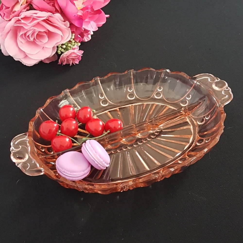 Anchor Hocking OYSTER & PEARL Pink Depression Glass, Divided Serving Dish